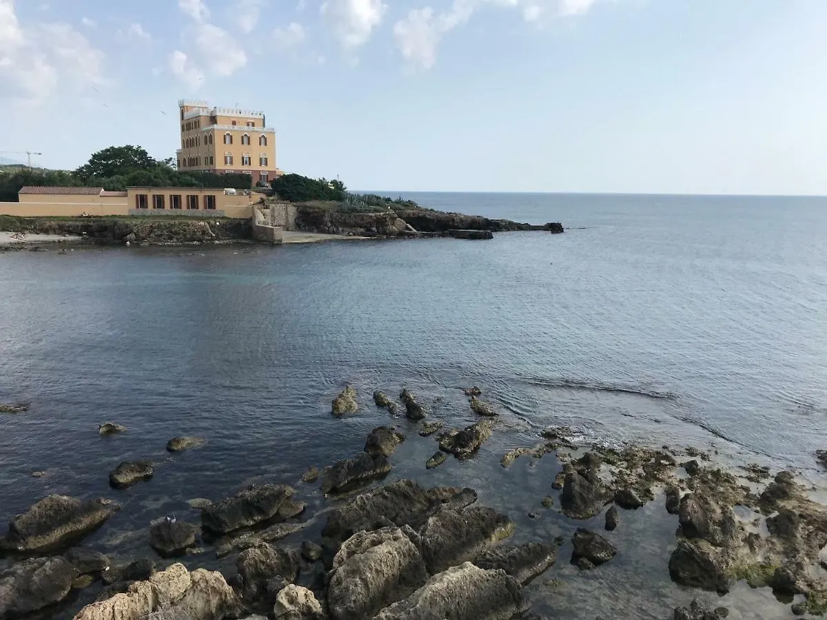 Kennedy 50 Apartment Alghero 0*,  Italy